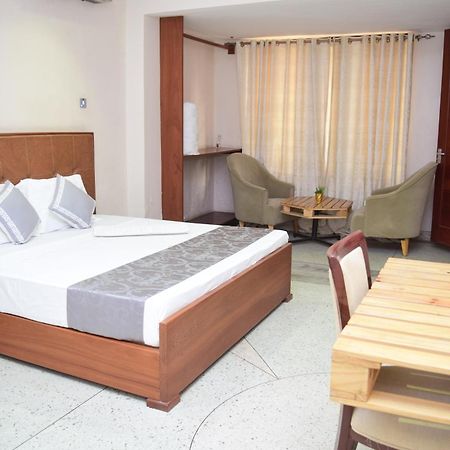 Hostel K27 Premier Backpackers Daressalam Exterior foto