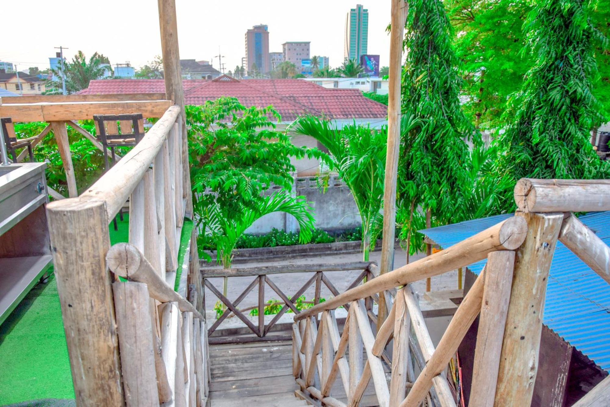 Hostel K27 Premier Backpackers Daressalam Exterior foto